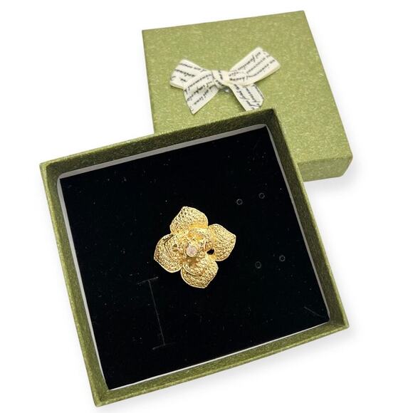 Handmade Gold-Tone Textured Flower Brooch with Rhinestone Center NWB - Picture 4 of 4